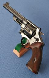 S O L D- - -Smith & Wesson - Pre War - Registered Magnum - 98+% - - Roper Grips ! - 1 of 20