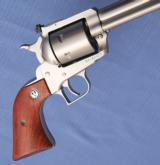 S O L D - - - Ruger Super Blackhawk - Stainless Steel - .44 Magnum - 99% Condition w/Box - 3 of 12