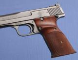 1958 - Smith & Wesson Model 41 - Match Pistol - 99% in Original Box - 2 of 19
