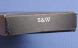 1958 - Smith & Wesson Model 41 - Match Pistol - 99% in Original Box - 18 of 19