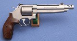 Smith & Wesson - Performance Center - .44 Magnum - "Compensated Hunter" - Pre Lock - 2 of 16