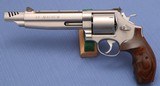 Smith & Wesson - Performance Center - .44 Magnum - "Compensated Hunter" - Pre Lock - 1 of 16