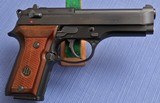 S O L D - - - BERETTA - 92SB - Compact - - 1982 Pistol - 99% Condition - Original Box - 3 of 9