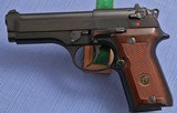 S O L D - - - BERETTA - 92SB - Compact - - 1982 Pistol - 99% Condition - Original Box - 2 of 9