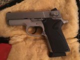Smith&Wesson 4013 compact - 2 of 2
