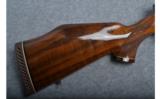 Weatherby Mark V In .257 WBY Mag - 3 of 9