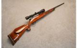 Weatherby Mark V Left Hand in 240 WBY MAG - 1 of 9