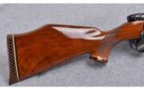Weatherby Mark V .270 Weatherby - 3 of 9