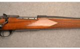 Weatherby ~ Mark V Deluxe ~ .300 Wby. Mag. - 3 of 9