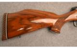 Weatherby ~ Mark V Deluxe ~ .300 Wby. Mag. - 2 of 9