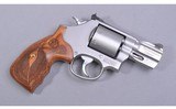 Smith & Wesson ~ 686-6 ~ 357 Magnum - 1 of 3