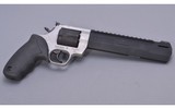 Taurus ~ Raging Hunter ~ 454 Casull