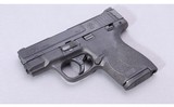 Smith & Wesson ~ M&P9 Shield M2.0 ~ 9mm - 1 of 2