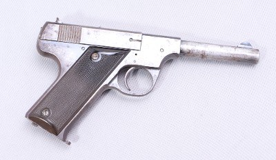 High Standard
Model B
22 Long rifle