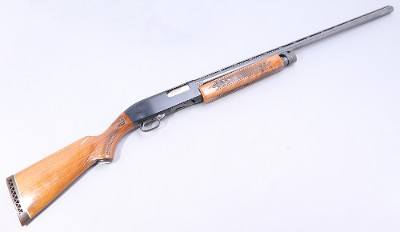 Sears Roebuck & Company
M 200
12 Gauge