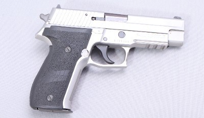 SIG Sauer ~ P226 Stainless ~ 9mm