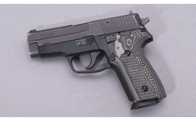 SIG Sauer ~ P228 ~ 9mm - Image 2 of 2
