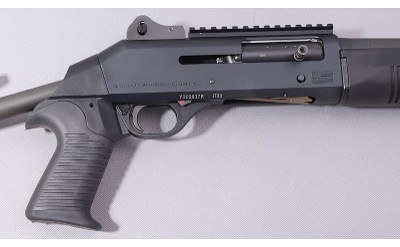Benelli ~ M1014 ~ 12 Gauge - Image 3 of 10