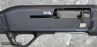 Winchester SX4 Field Black Synthetic 3