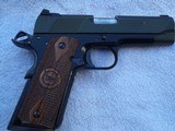 Iver Johnson
"HAWK" 1911 Commander --
45 ACP - 2 of 7