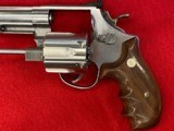 Smith & Wesson Model 629 DX Classic Package, Custom Shop - 4 of 8