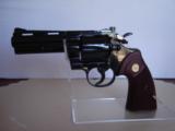 Colt Python 4in Blue LNIB - 2 of 4