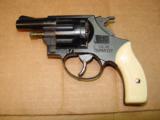 Starter Pistol Revolver FIE MAM SUPER 777 22 Cal Like New with Box, Paperwork and Tin of .22 Cal Blank Cartridges Both Vintage From The 1970`s
- 2 of 10