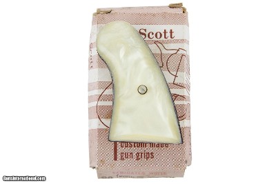 Colt Python Pearl Like Grips