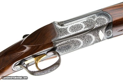 PERAZZI SC3 OVER UNDER 20 GAUGE WITH EXTRA 28 GAUGE BARRELS - Image 4 of 17