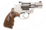 SMITH & WESSON PERFORMANCE CENTER 986 9MM - 2 of 8