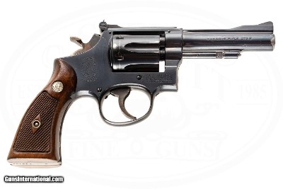 SMITH & WESSON MODEL 18 COMBAT MASTERPIECE 22 LR