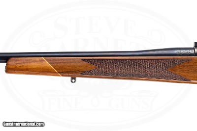 WEATHERBY MARK V DELUXE 300 WBY MAG - Image 9 of 11