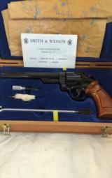 Smith $ Wesson model 57
RARE !!!! - 1 of 7