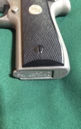 Colt Mustang Plus II - 5 of 6