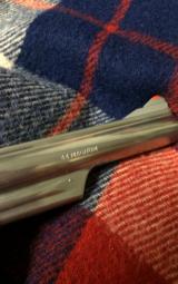 Smith & Wesson M-629 - 9 of 10