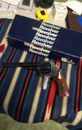 SMITH & WESSON M-57 - 1 of 8