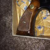 Smith & Wesson m-17-4 - 5 of 9