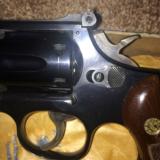 Smith & Wesson m-17-4 - 7 of 9