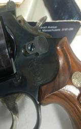 SMITH & WESSON M-586 - 3 of 9