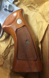 Smith & Wesson Model 624 - 2 of 5