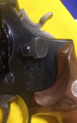 Smith & Wesson m-586-4 - 3 of 10