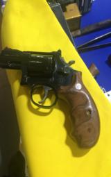 Smith & Wesson m-586-4 - 1 of 10