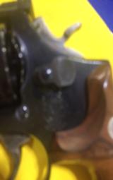 Smith & Wesson m-586-4 - 2 of 10