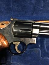 SMITH & WESSON Model 57 - 6 of 11