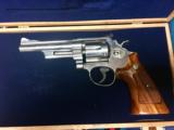 SMITH & WESSON MODEL 27-2 - 1 of 7