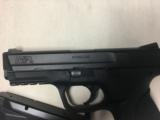 Smith & Wesson M&P40 - 1 of 5