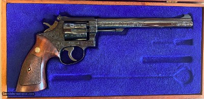 Smith & Wesson m-48-4 Engraved