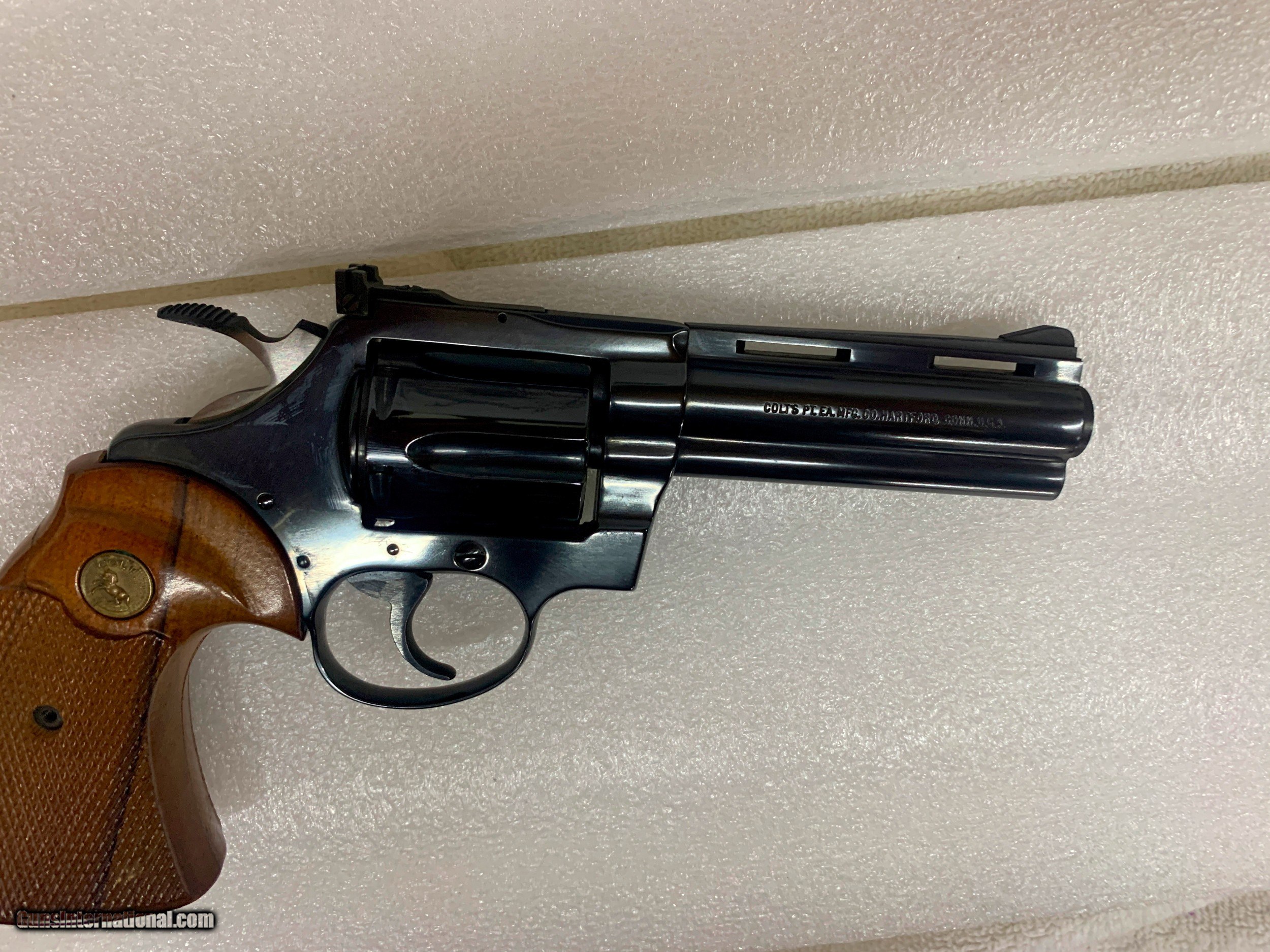 COLT DIAMONDBACK 22 LR