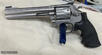 Smith & Wesson model 617-2