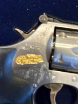 Smith
& Wesson Model 686 - 9 of 10